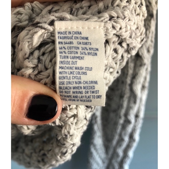 American Eagle Grey Knit Sweater - Picture 6 of 7